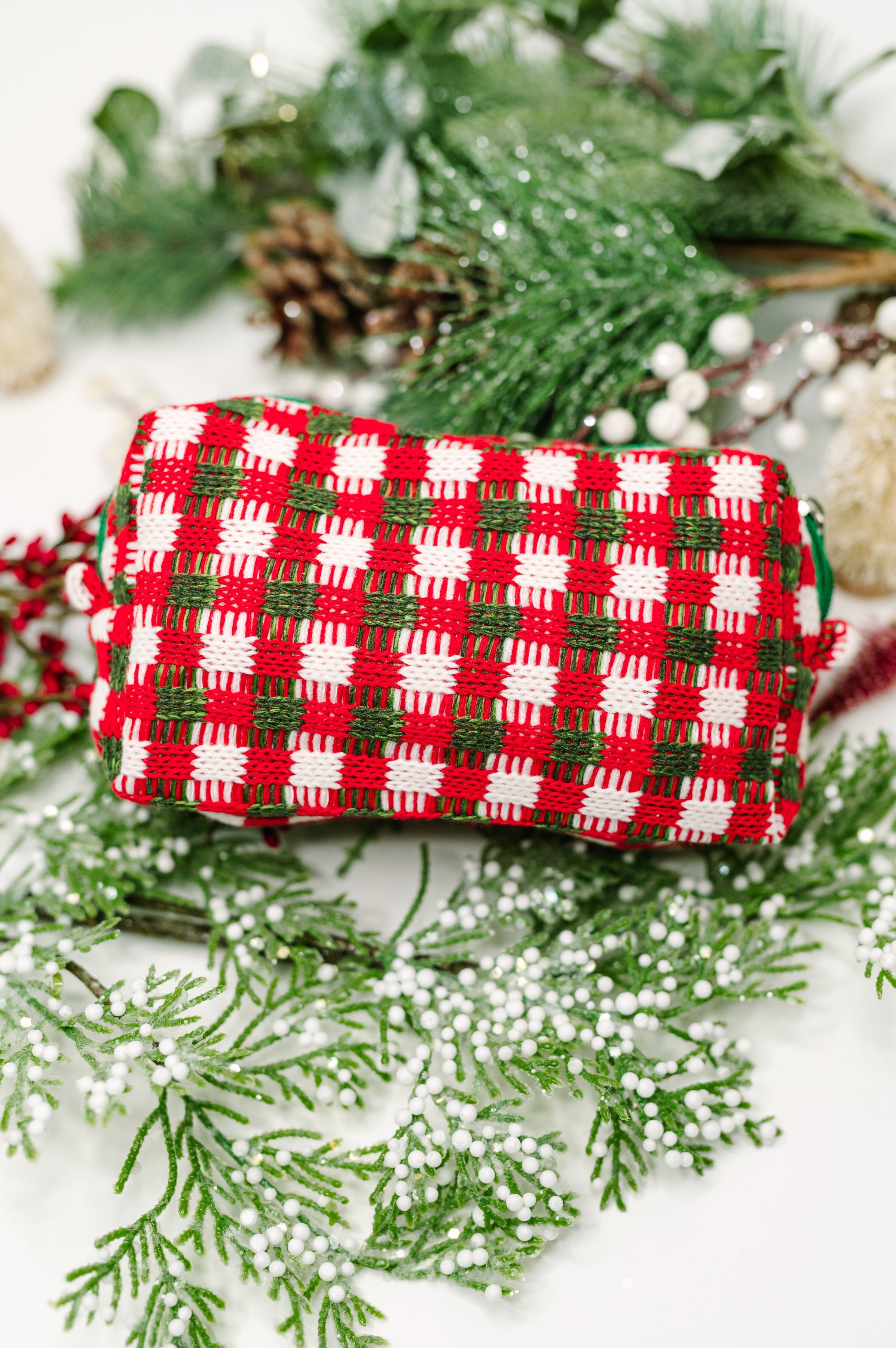 Crochet-style woven clutch
