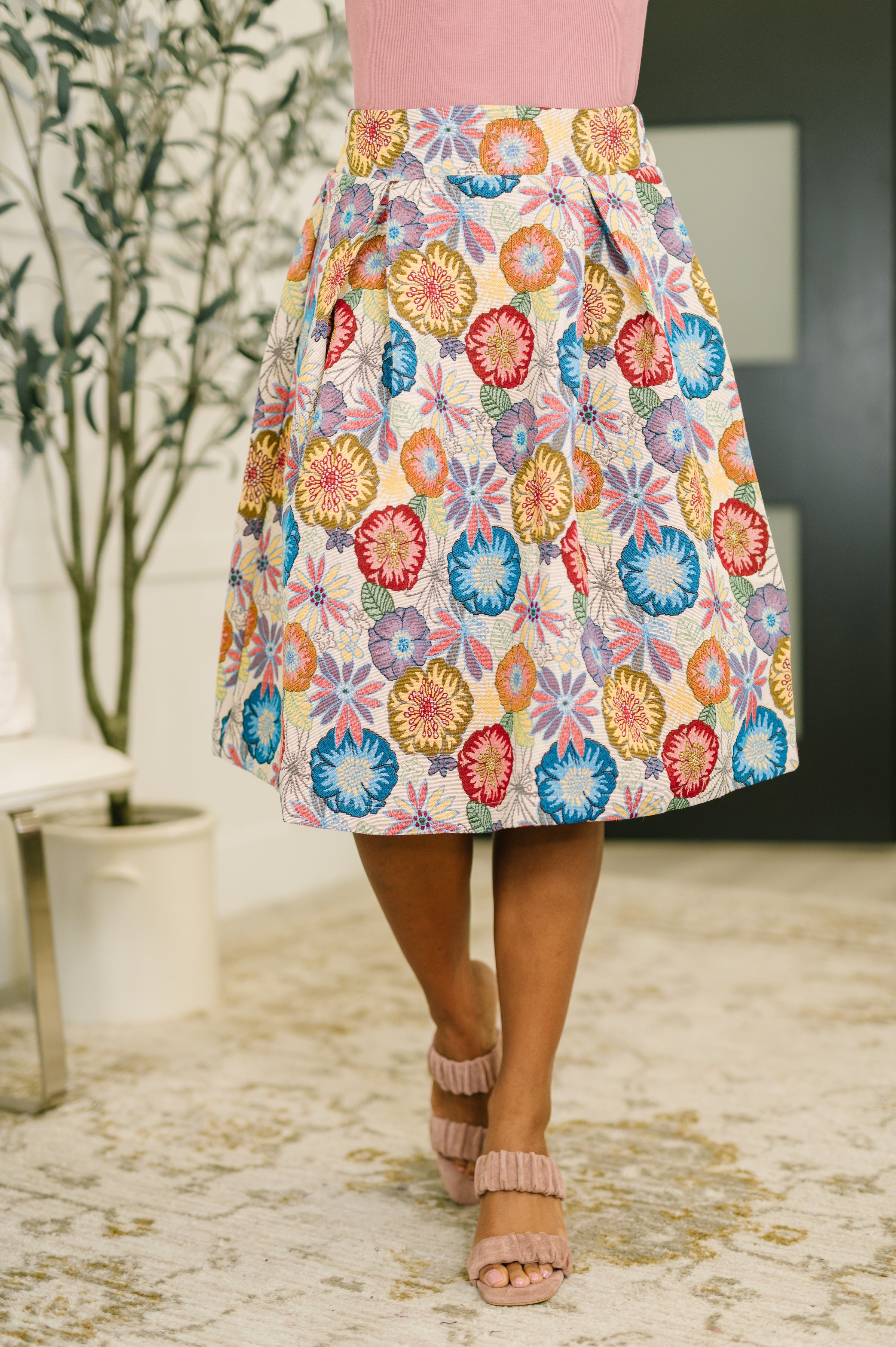 floral midi skirt, jacquard skirt, pleated midi skirt, high-waisted floral skirt, women's spring fashion, structured midi skirt, A-line floral skirt