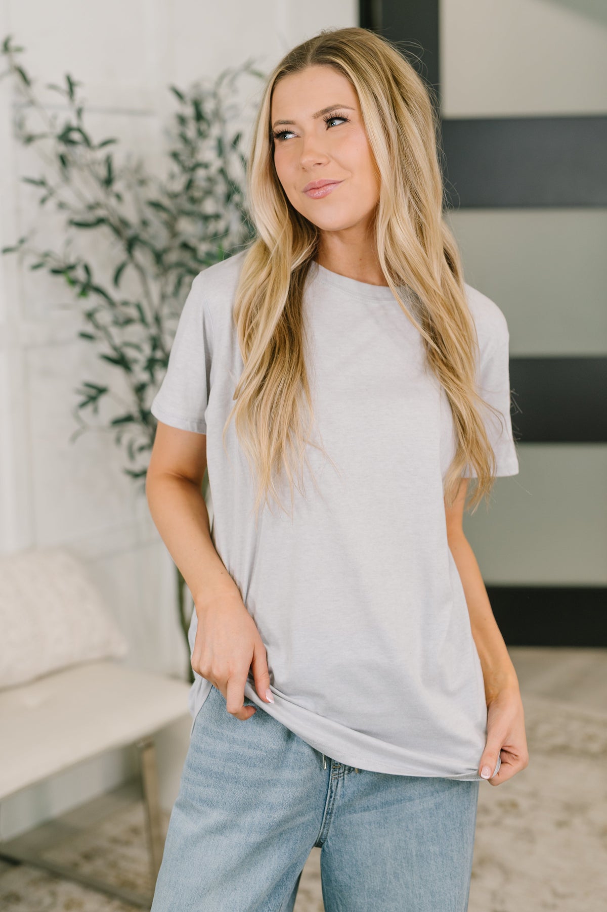 heather grey tee, women's relaxed fit tshirt, soft cotton jersey top, stretch cotton crew neck, basic grey loungewear, comfortable everyday shirt, 100% cotton tee