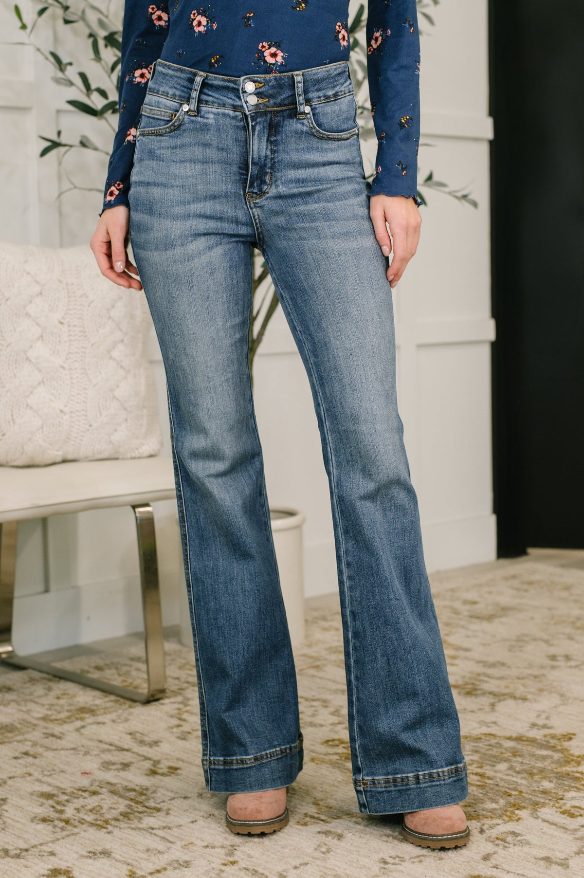 Judy Blue Jeans, High Waist Flare Jeans, Tummy Control Denim, Double Button Jeans, Slimming Flare Jeans, Stretchy High Rise Denim, Judy Blue Eva, Retro Flare Jeans