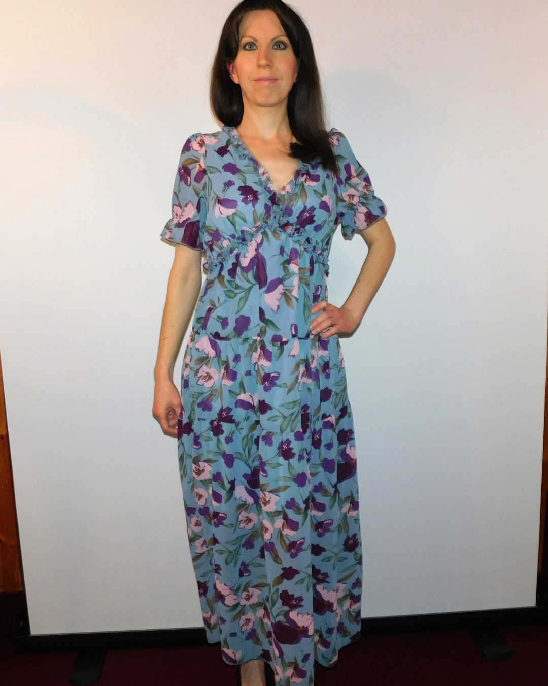 Boho floral dress, V-neck maxi dress, summer floral gown, ruffle maxi dress, wrinkle-resistant dress, breathable floral dress, bohemian chic style, high waist maxi, sky blue floral dress, fiery red maxi.