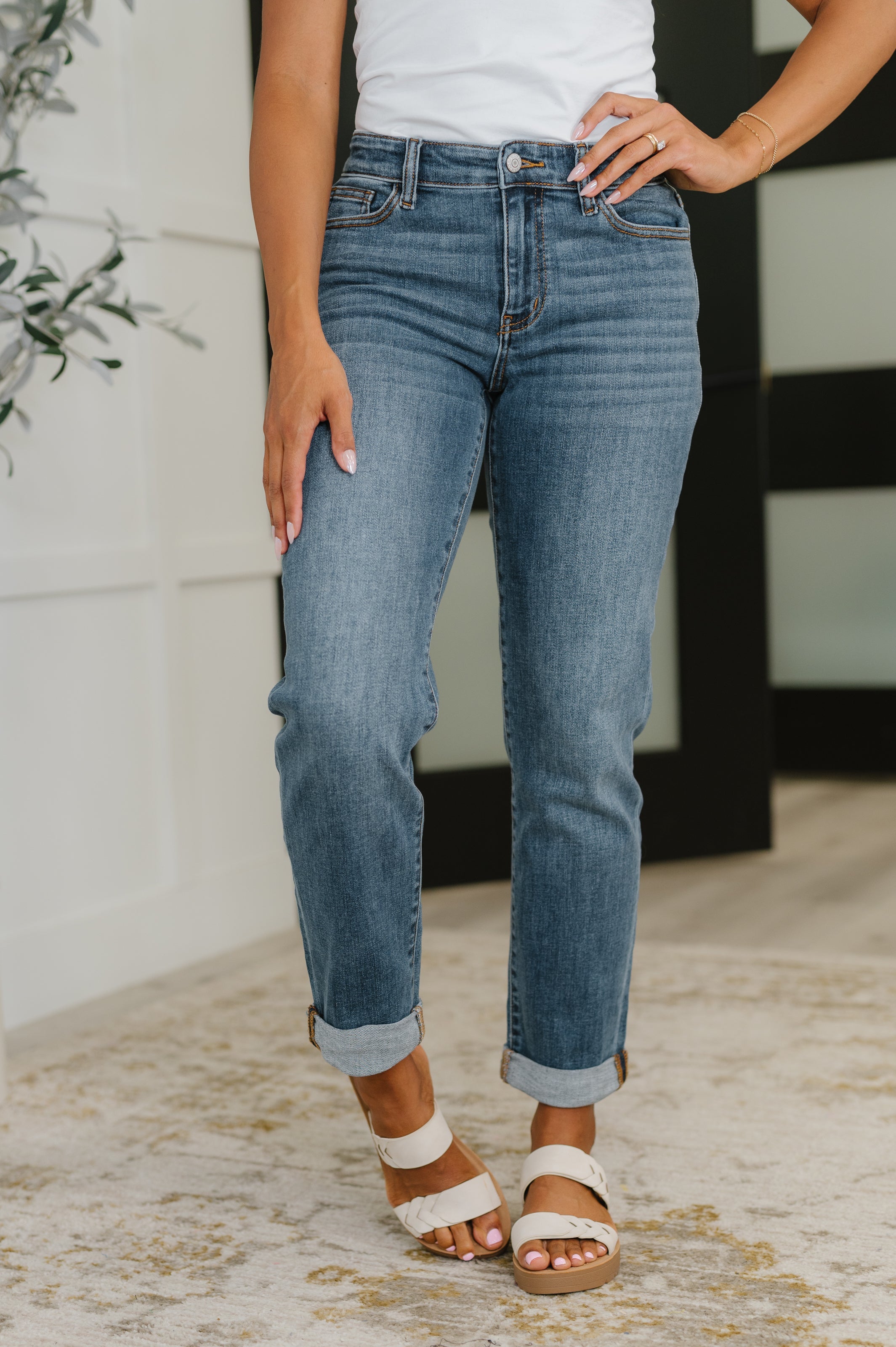 Judy Blue jeans, boyfriend jeans, mid rise jeans, dark wash denim, cuffed jeans, comfortable jeans for women, 4-way stretch denim, Colette jeans, stretch boyfriend jeans.