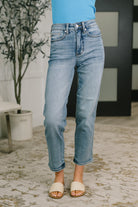 Judy Blue Jeans, High Waist Straight Jeans, Ankle Crop Denim, Women's Medium Wash Jeans, Comfortable Straight Leg Jeans, Carla Judy Blue, Trendy Cropped Jeans