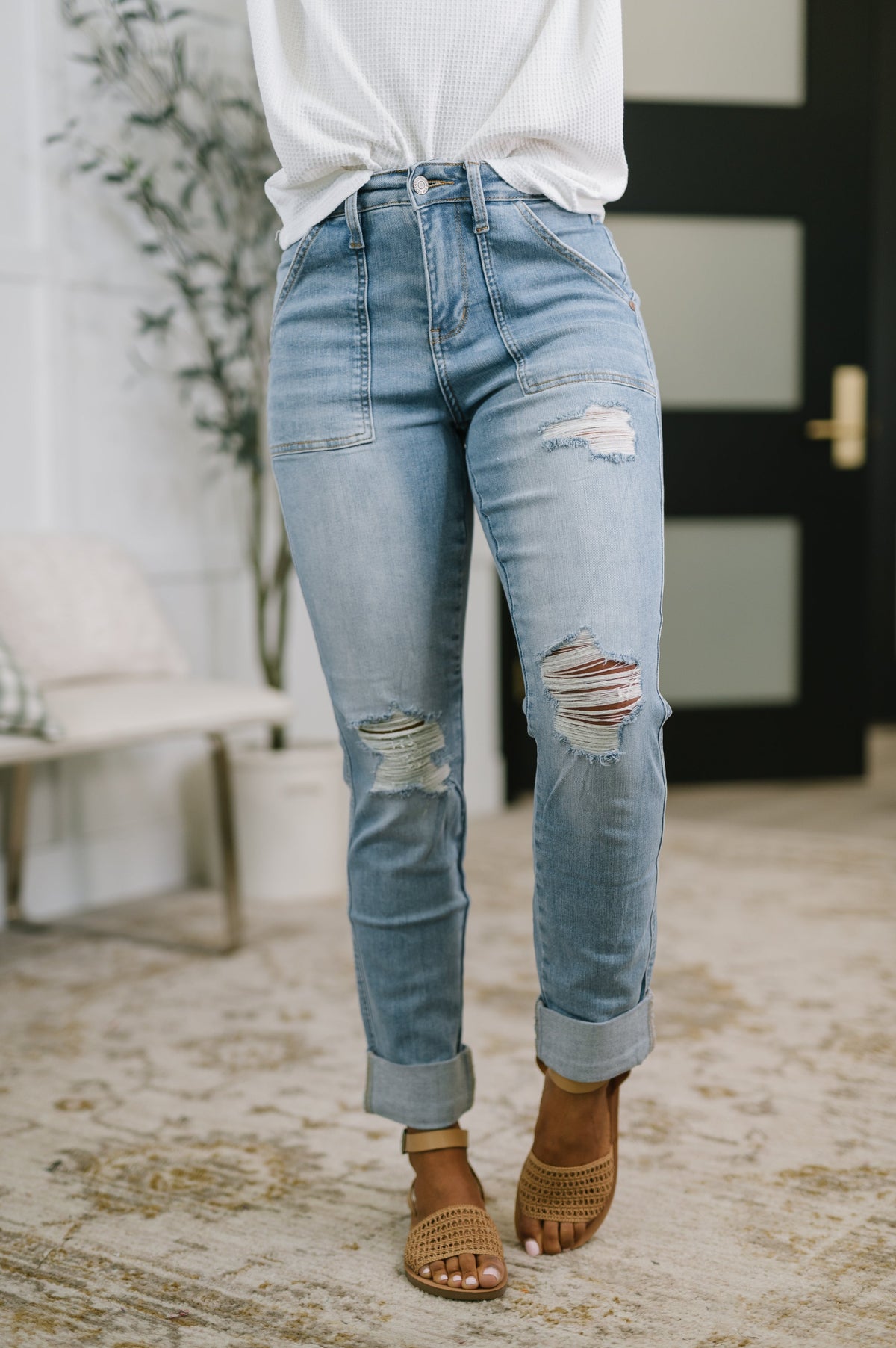 Judy Blue Jeans, High Rise Boyfriend Jeans, Distressed Denim, Patch Pocket Jeans, 4-Way Stretch Jeans, Women's Light Wash Jeans, Comfortable Fashion Denim, Aiden Judy Blue.